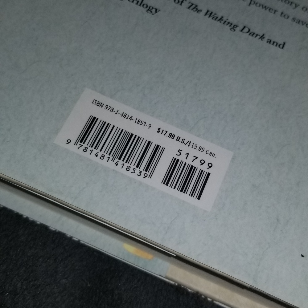 2 novels - Picture 4 of 4